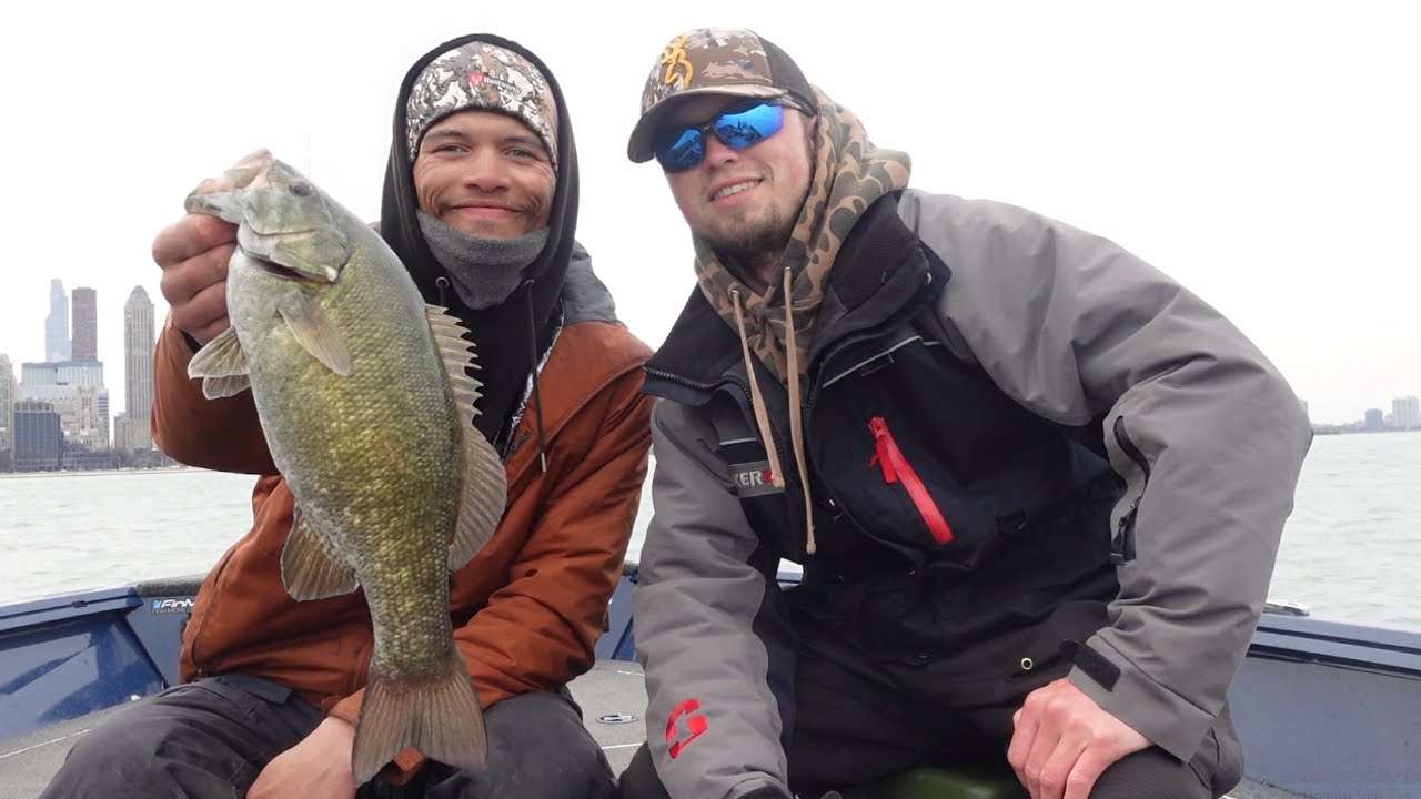 Downtown Chicago Smallmouth Bass Fishing (The Spring Bite is ON!)