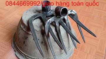 Cuốc 4 răng làm từ nhíp ô tô tại LÒ RÈN HOÀNG THIÊN / đồ dùng nông nghiệp chất lượng cao
