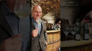 Dieter sniffs &quot;spring&quot; in his wine