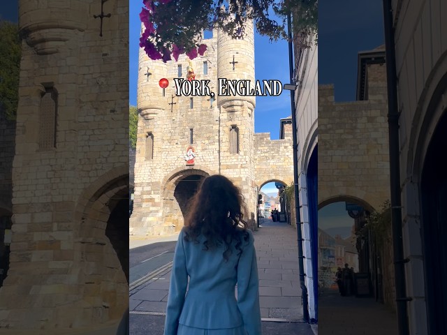 Visiting York like it’s the 1940s #vintagedress #vintagestyle #vintagefashion #vintageoutfit