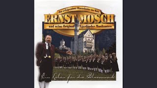 Video thumbnail of "Ernst Mosch und seine Original Egerländer Musikanten - Schöne Pragerin"