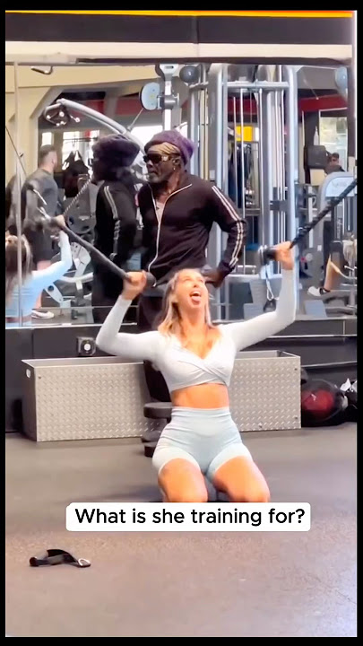 Please What is she training for? 😳#gymhumor #workout #fitnessmotivation #funnygymmemes