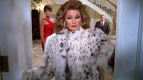 33 THE COLBYS women in fur