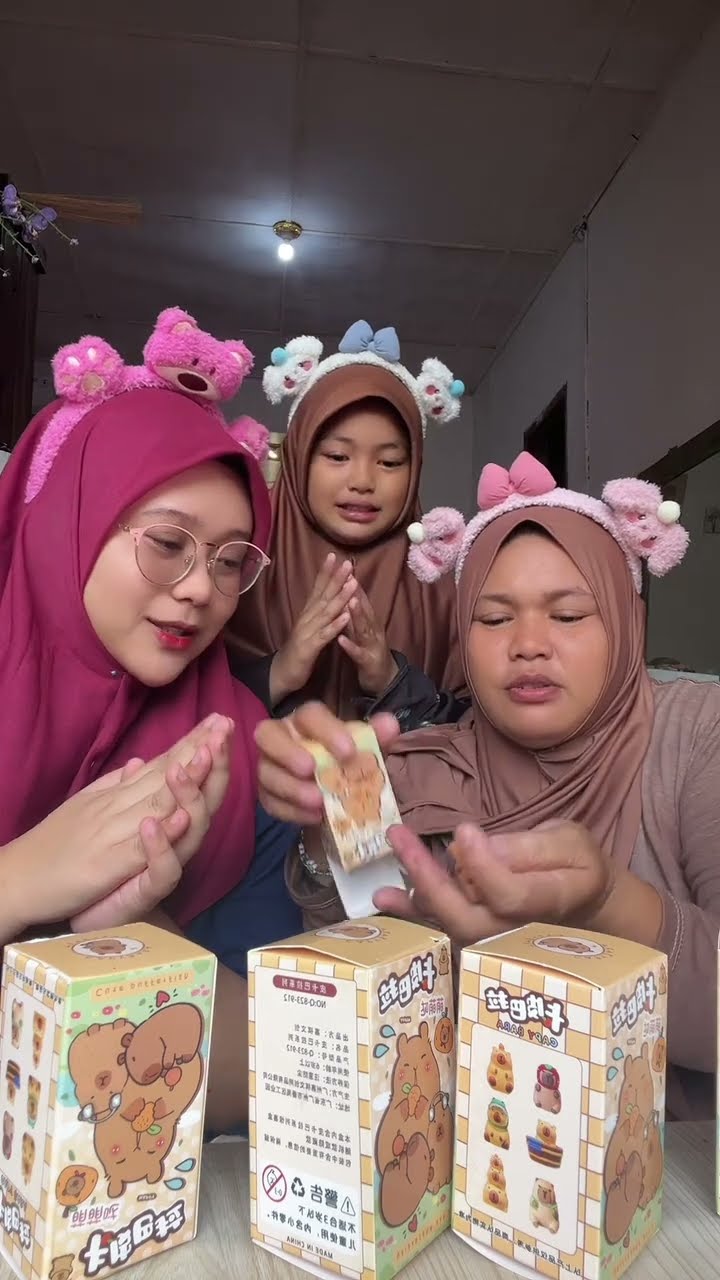 TANTE AKU BUKA SURPRISEBOX CAPYBARA