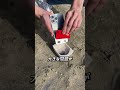iPhoneの上に砂をまくと起こること