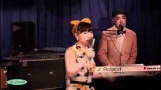 Lollipop Lips (ロリポップリップス) / GRAYHOUNDS JPN