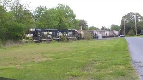 NS K42 through Milford: Slug Power and an Operation Lifesaver GP59E!!