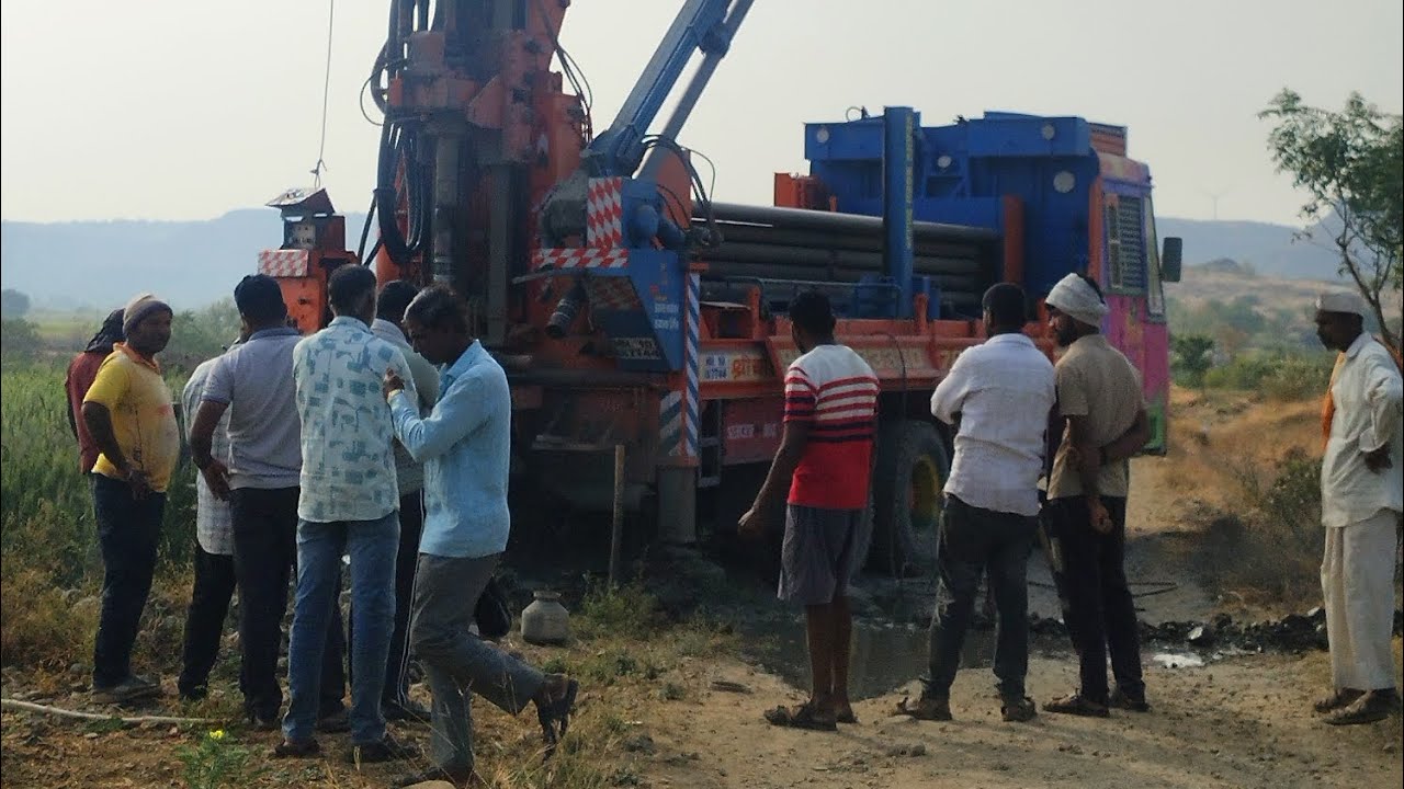 बांध खोदून लावली बोर मशीन 🌊लागलं फुल पाणी /फ्री मधला पानाडी 🕺🥥🚒🌊