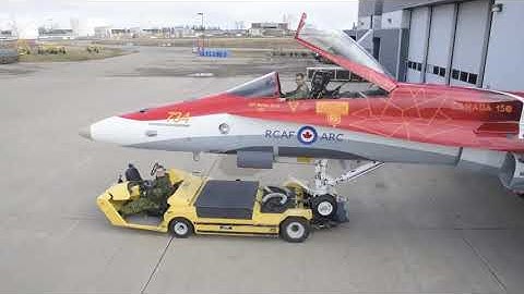 LEKTRO   F18 perfect parking demonstration