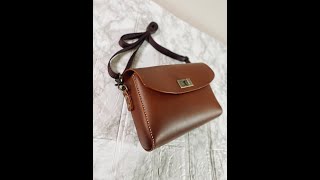 長財布が入る　ひねり金具のショルダーバッグ