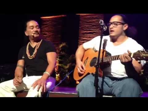 Keali'i Reichel and Mahi - Lei Awapuhi