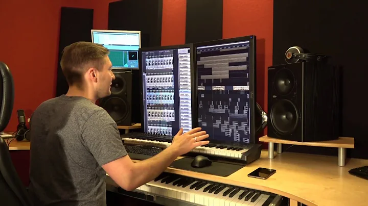 In the studio with Alan Morris: Border Line