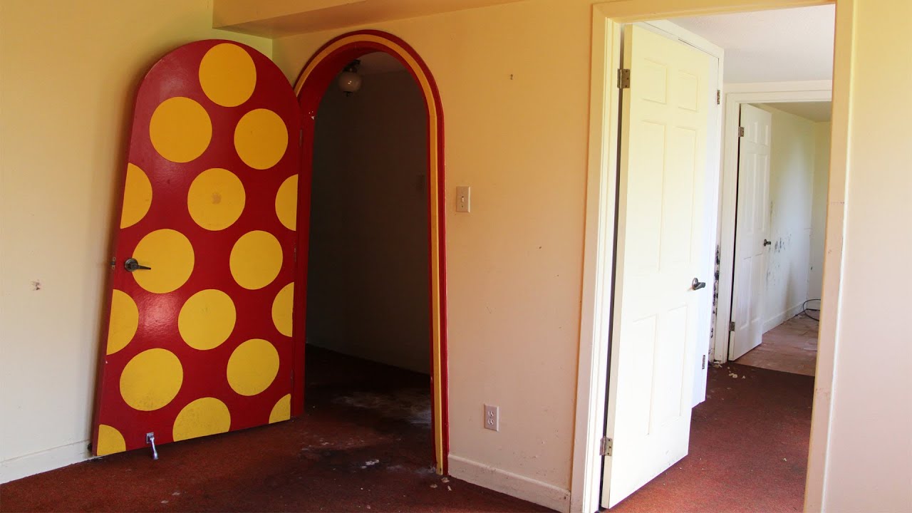 Abandoned Polka Dot Door House | Abandoned Ontario Ep 8