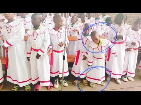 Nta Kabuza Wa Mwana Akurusha Kubyina Da Ibyo Akora Koko Ni Kavukire Akomeje Kugaragaza Ubudasa Nta Kabuza Wa Mwana Akurusha Kubyina Da Ibyo Akora Koko Ni Kavukire Akomeje Kugaragaza Ubudasa