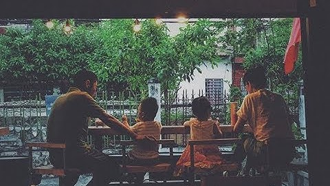 Cafe đường ray xe lửa lê văn sỹ