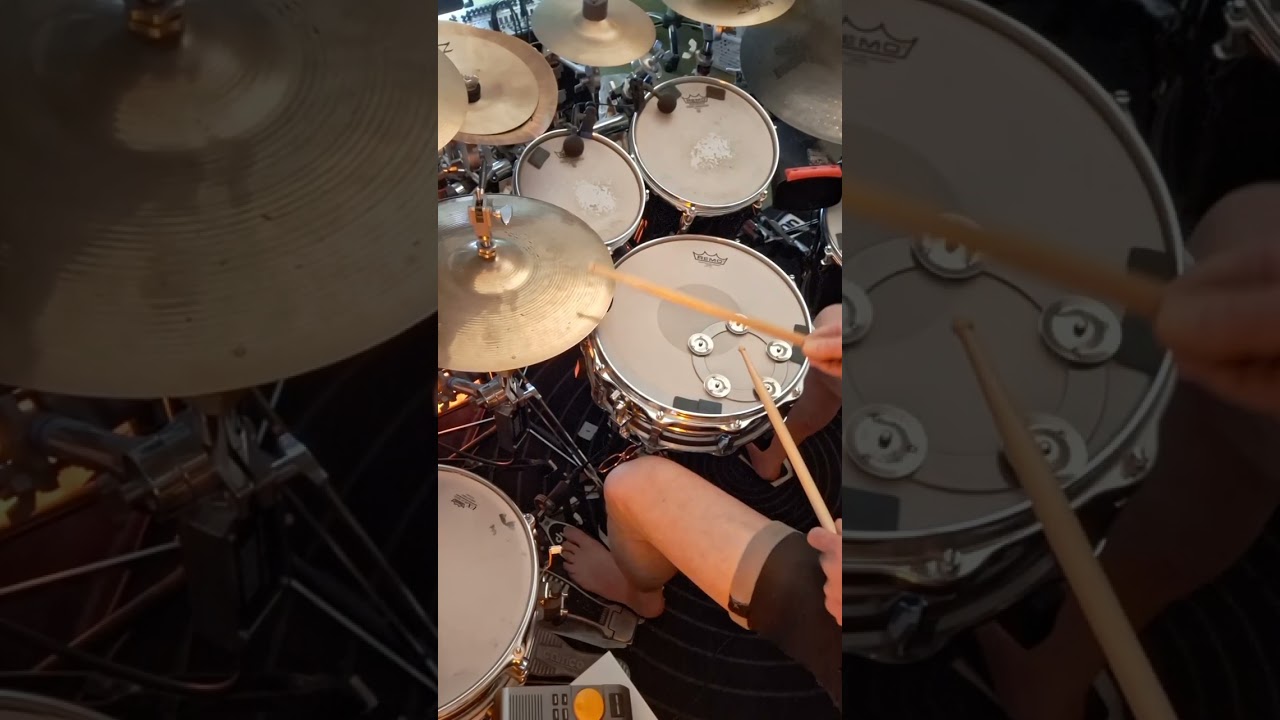 Mini tambourine on the snare