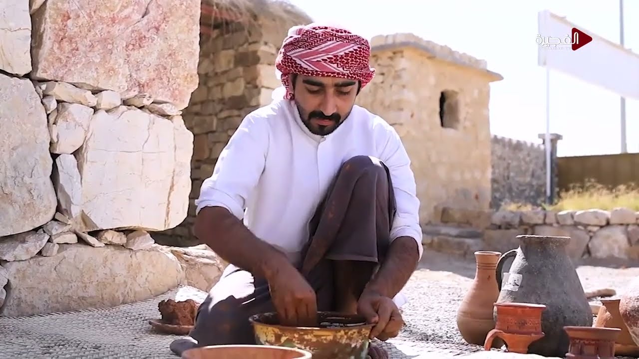 بالطين والمياه والنار! .. تعرفوا على مراحل صناعة الفخار مع العم سالم