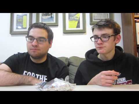 Bud's Best Cookies Butterfinger Candy 'N Cookies Taste Test and Review