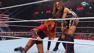Becky Lynch Vs  Dakota Kai - WWE RAW 13 de Mayo 2024 Español