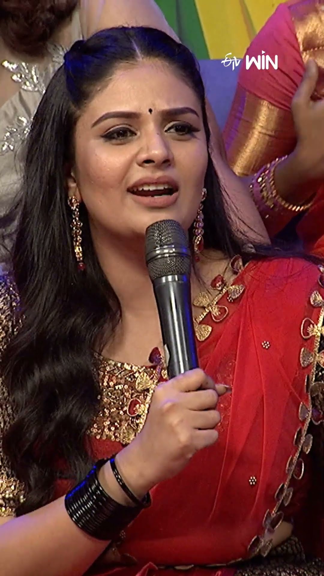 #shorts - Compromise అనే word వీళ్ళ Dictionary లో లేదు..! #event #sreemukhi #pradeep
