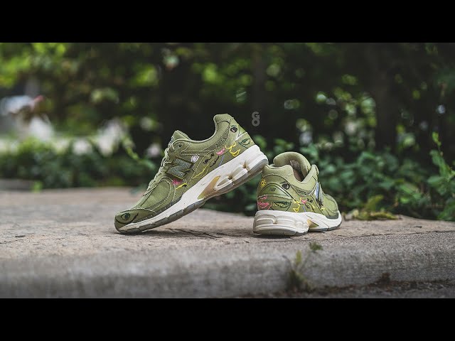 スニーカー New Balance 2002R Bryant Giles What Now? sddefault.jpg