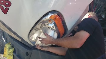 HOW TO REPLACE FREIGHTLINER CASCADIA HEADLIGHTS
