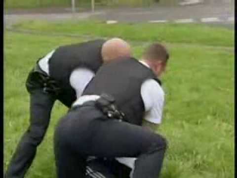 Nice Fight - Cops vs Drug Dealer