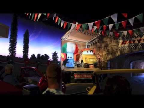 Video: Radiator Springs Racers - Revizuire a cursei Disneyland