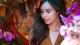 Sofia Carson / Love Is The Name a dueto con J Balvin
