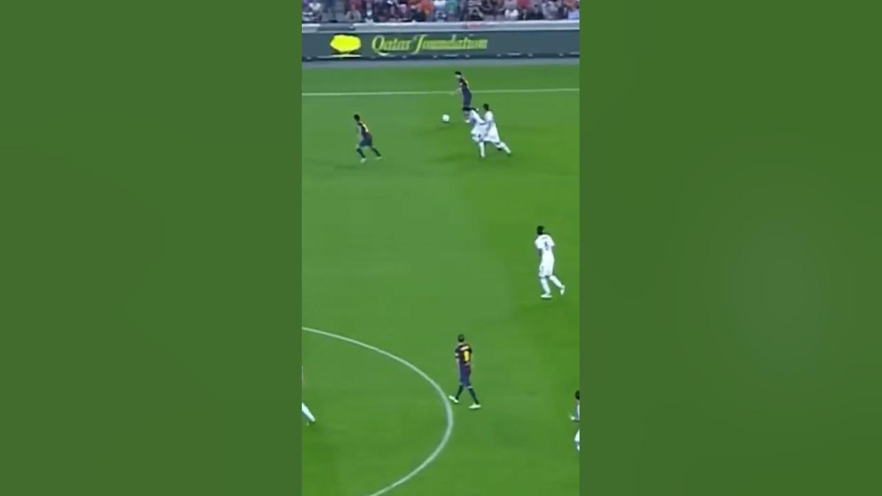 Messi breaking ankles🔥👌 #shorts #messi #football - YouTube