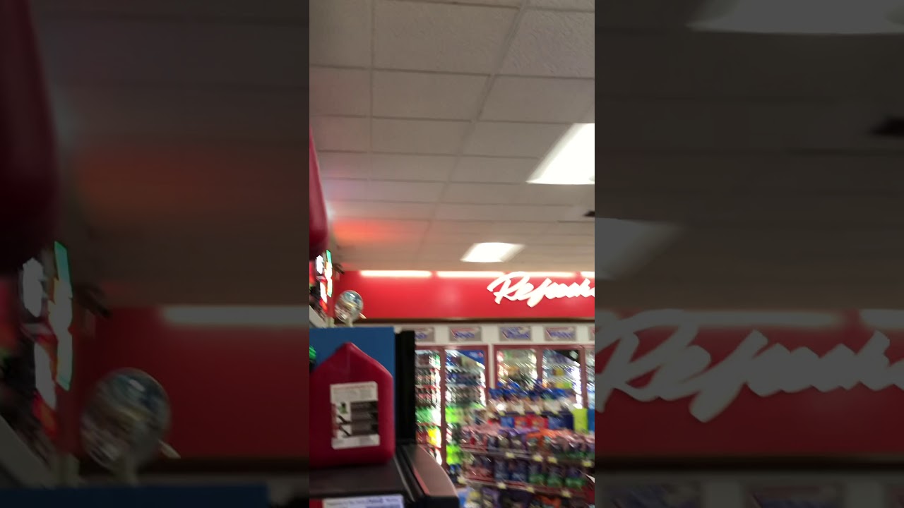 YouTubeでTelepath playing at the convenience store (仮想夢プラザ - 水中夢)を視聴 YouTubeでTelepath playing at the convenience store (仮想夢プラザ - 水中夢)を視聴