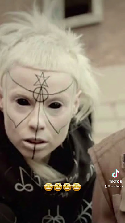 Yalangoch mashhur ayollar fotosuratlari Seven Fuck One (gey porno video)