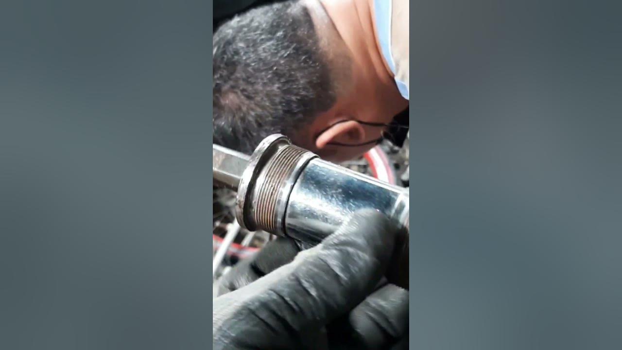 HOW TO REPLACE BOTTOM BRACKET MTB YouTube