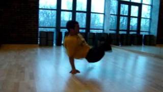 ORIGINAL POWER MOVES (BBOY ADUH - PREDATORZ CREW).avi