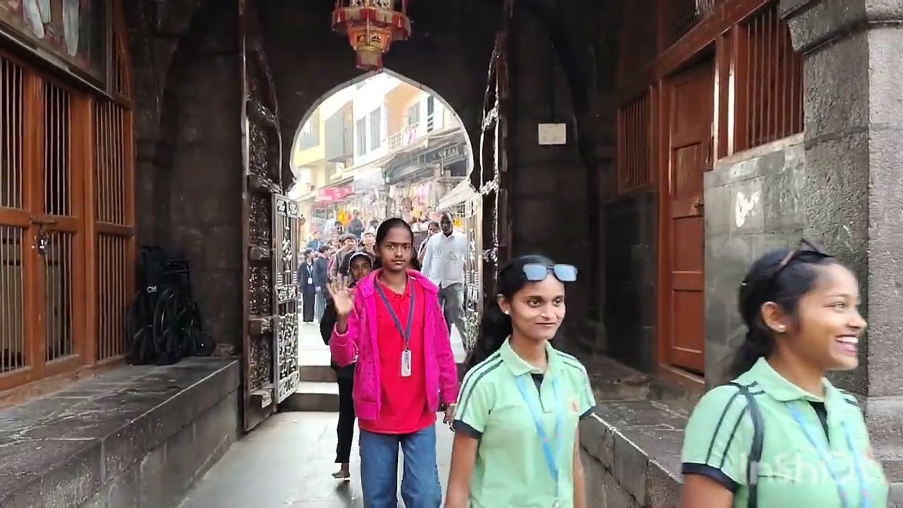 Gurukul English medium school wadkhal educational picnic 2025- 26  ( pune darshn ) 