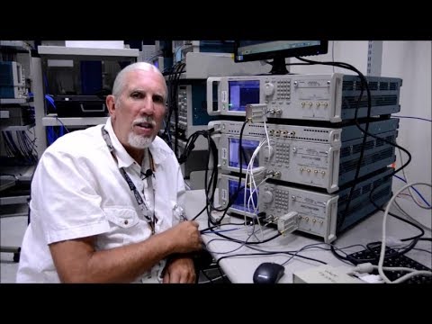Using the Tektronix AWG70000 Series Sync Hub