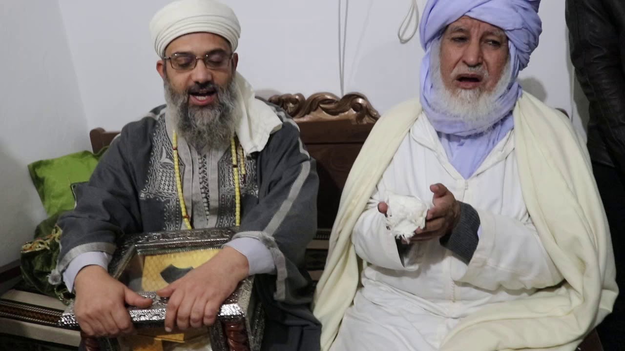 استقبال الشيخ فريد الباجب للعارف بالله سيدي الحسن الأنصاري و التبرك بالشعرة الشريفة