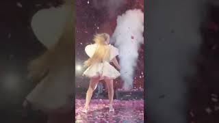 Gracias, Buenos Aires, por esta invasión pop llena de brillo, baile y emoción 🛸