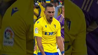 🫶 CÓMO LO VIVE #ESCALANTE #laliga #laligasantander #argentina #pasión #top