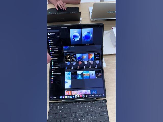 Outline Video HUAWEI MateBook Fold Ultimate Design Hands On #harmonyos #鸿蒙电脑