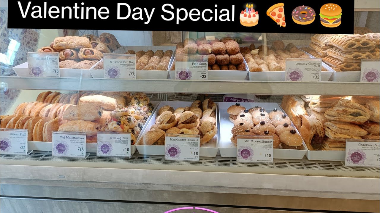 Valentine Day Special menu at Mio Amore Gariahat🤤| Mini pizza at only Rs10