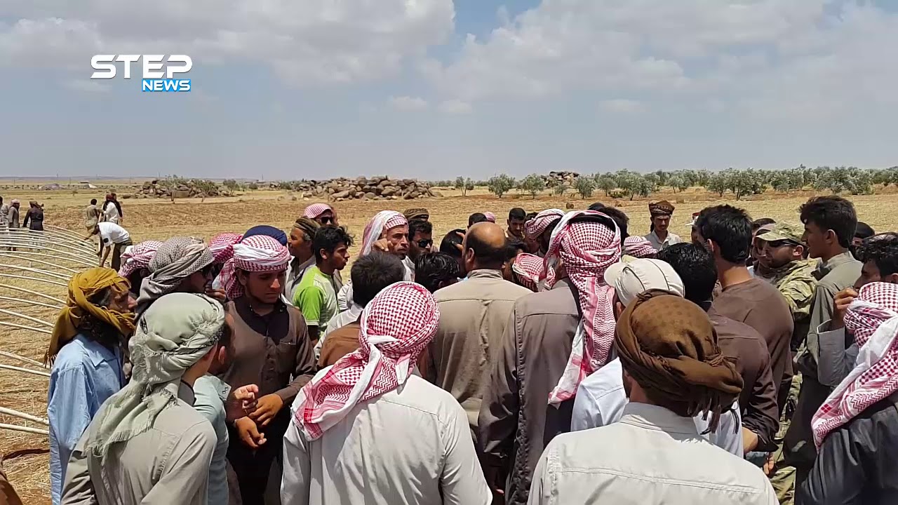 اعتصام لأهالي ريفي حماة و إدلب قرب النقطة التركية في قرية الصرمان للمطالبة بالعودة إلى قراهم المحتلة