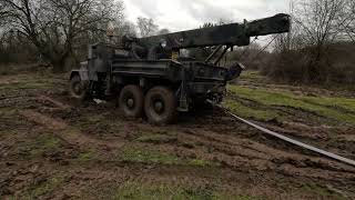 Unimog 1300l im Gelände