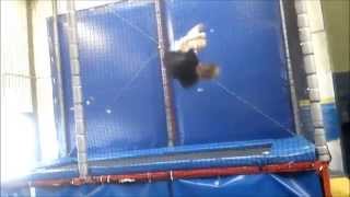 FIRST HALF IN FRONT OUT / SWITCH DOUBLE FRONTFLIP