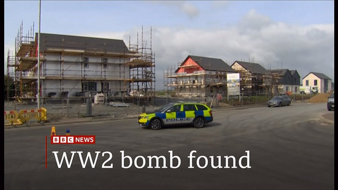More than 400 homes evacuated after suspected WW2 bomb found (1 ...