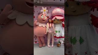 Me Meeting Strawberry Shortcake And Foofa At Kouhigh Toys