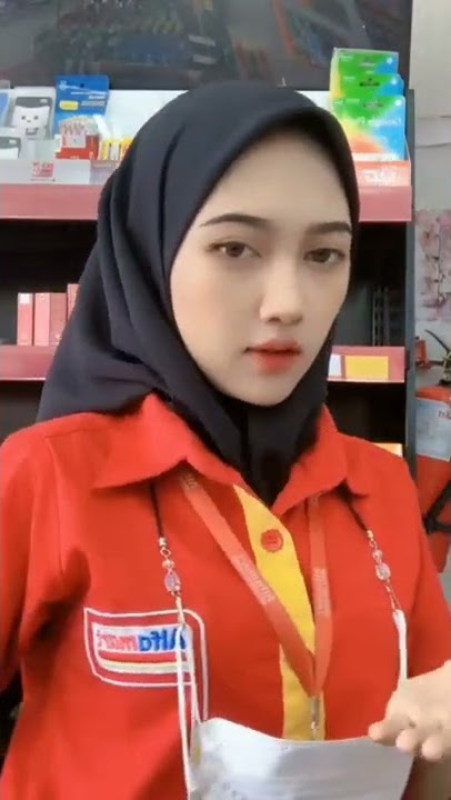 Joget tiktok viral mbk Alfamart#kasiralfamart#shorts#viral