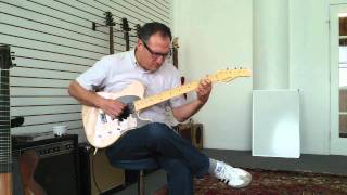 Chuck Loeb plays Sadowsky T-style guitar chords