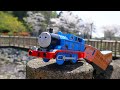 Thomas the Tank Engine Park! Su ☆ Big Mountain and Plarail Colorful Course of Wobble Bridge