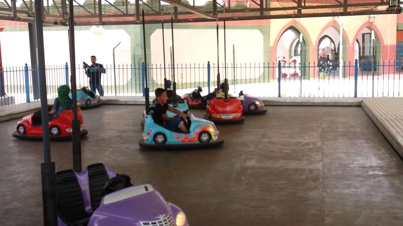 سندباد لاند في بغداد لعبة تصادم السيارات - YouTube